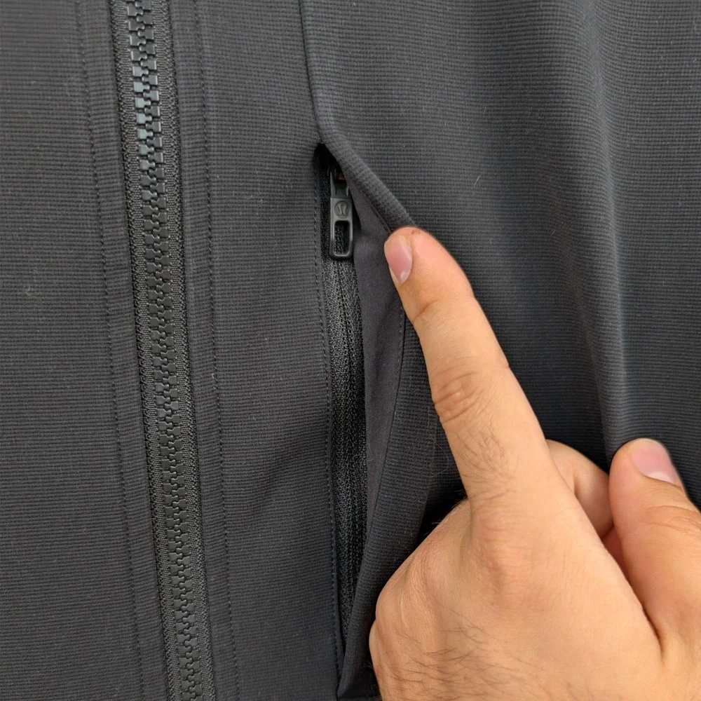Lululemon Sojourn Jacket Men's Large Black Full Zip Technical Gym Athleisure